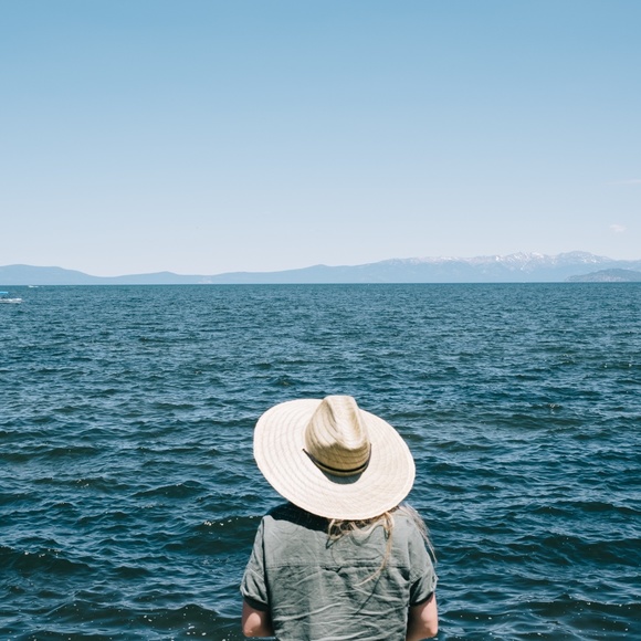 Meet your Posher, Elizabeth - Picture 1 of 1